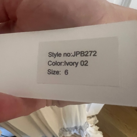 Jenny Packham, wedding dress, size 6 - Picture 4 of 10